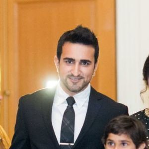 Meet your Posher, Saqib